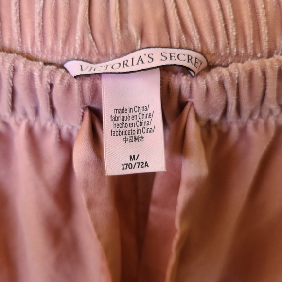 VS Velour Ruffled Lounge Shorts Size Medium Dusty Pink - Picture 4 of 4